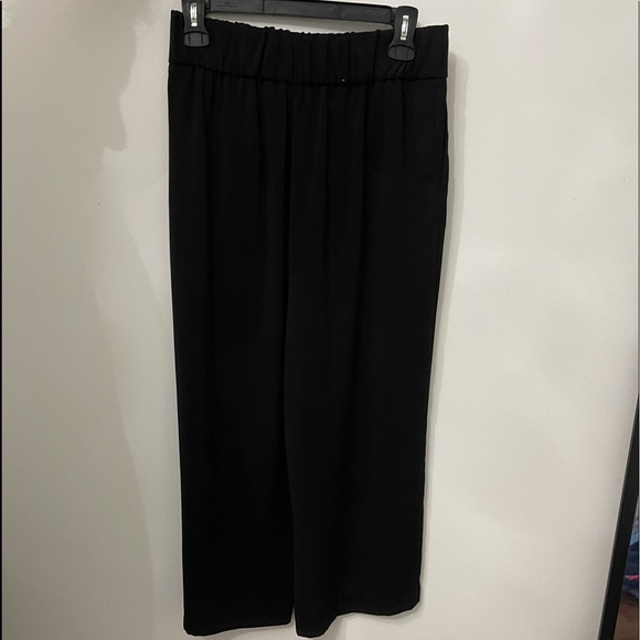 Black flowy pants - Picture 2 of 5